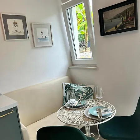 Steinhaus Mit Garten In Der Altstadt Holiday home *