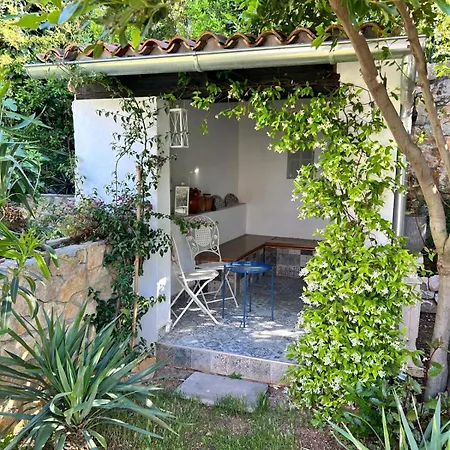 Steinhaus Mit Garten In Der Altstadt Holiday home *